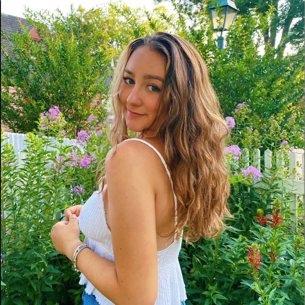 Meet your Posher, Anna